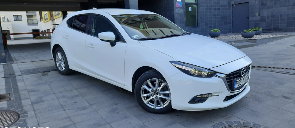 Mazda 3 cena 52700 przebieg: 72800, rok produkcji 2017 z Warszawa małe 781